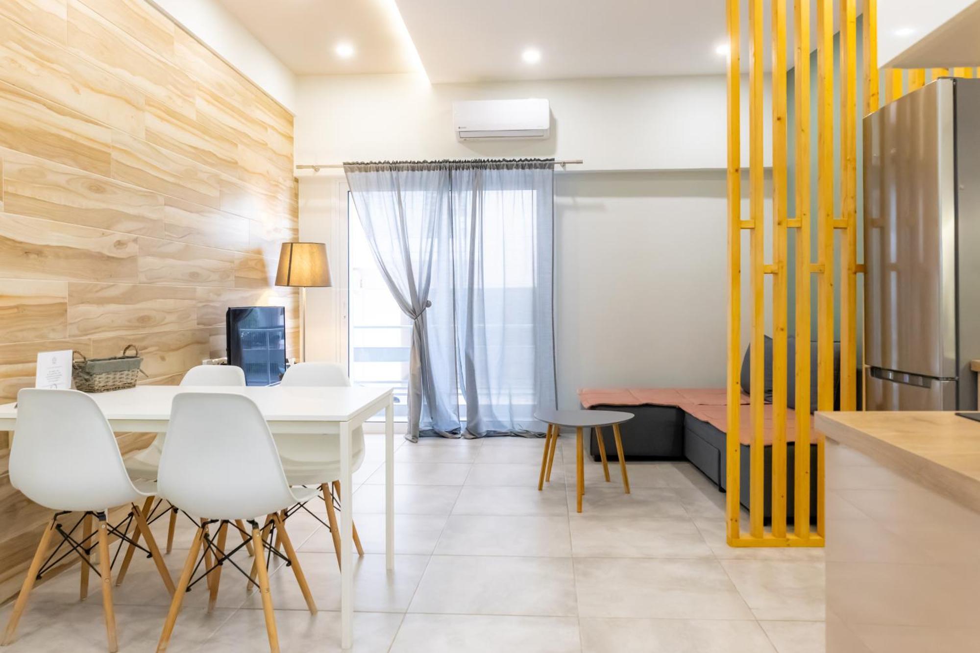 P&K Luxury Apartments 1 Kalamata Exterior photo